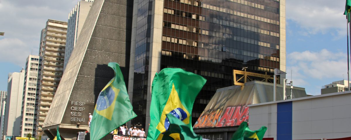 Manifestação pró-Bolsonaro. Certíssimo!